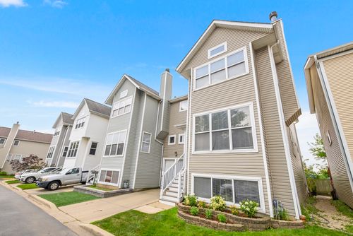 d-4234 N Kolmar Ave, Chicago, IL, 60641-1964 | Card Image
