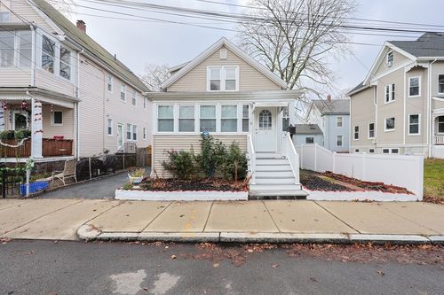 42 Auburn St, Malden, MA, 02148-4004 | Card Image