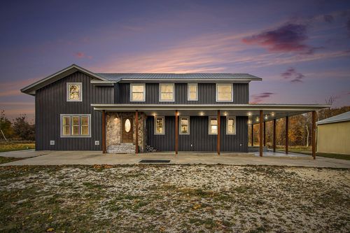 53948 48th Ave, Lawrence, MI, 49064-9626 | Card Image