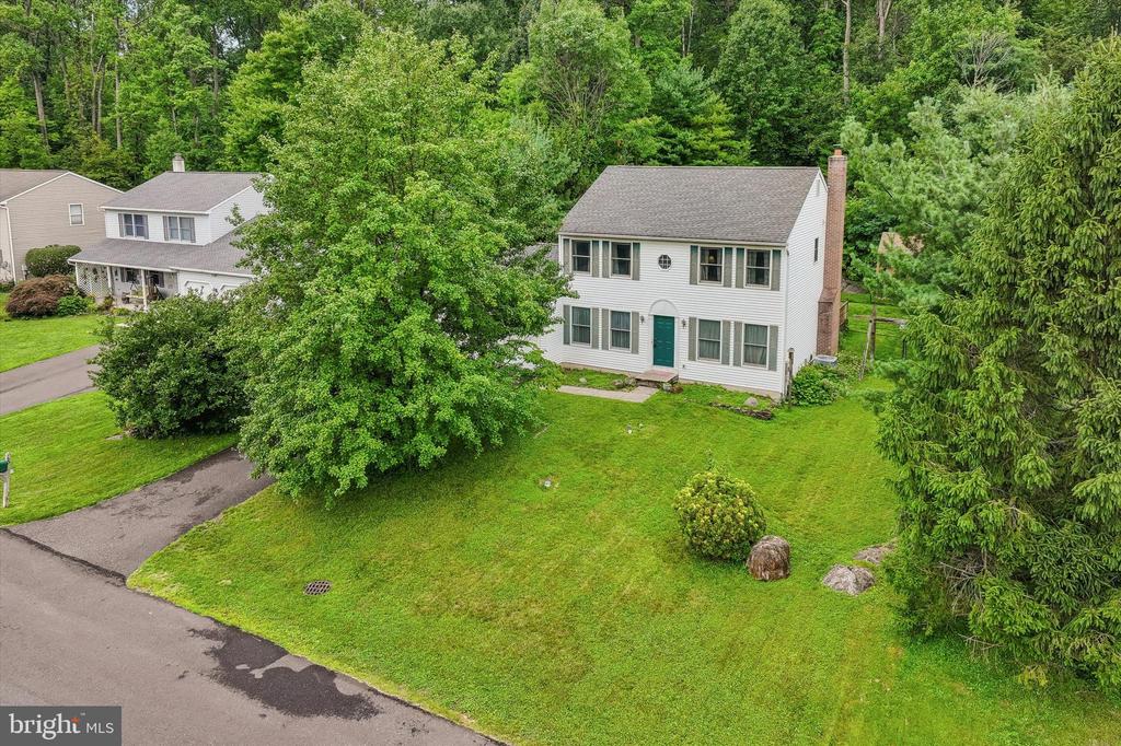 Residential in SELLERSVILLE 5