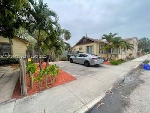 1416 2nd Ave N, Lake Worth, FL, 33460-3204 | Card Image
