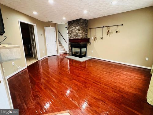 30 Ironstone Ct, ANNAPOLIS, MD, 21403-5763 | Card Image