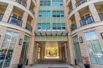 302 - 216 Oak Park Blvd, Condo with 2 bedrooms, 2 bathrooms and 1 parking in Oakville ON | Image 2