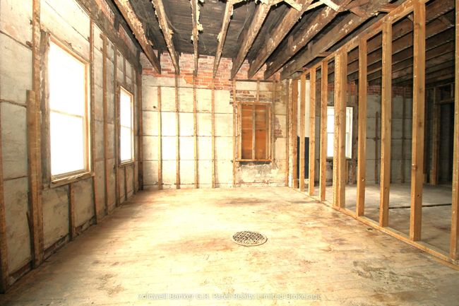 6 Church St W, House attached with 3 bedrooms, 2 bathrooms and null parking in Burgessville ON | Image 7