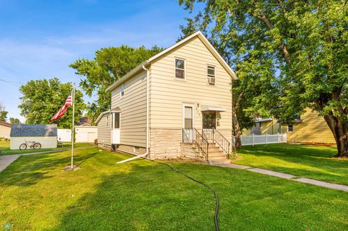 260 2nd St, Davenport, ND, 58021-4023 | Card Image