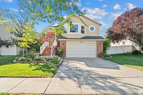 1636 Rockbridge Dr, Layton, UT, 84041-8120 | Card Image