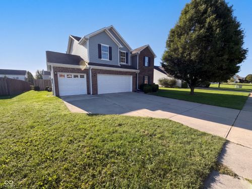 2899 Armaugh Dr, Brownsburg, IN, 46112-7316 | Card Image