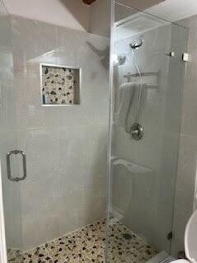25 - 8376 Us Highway 441 Se, House other with 2 bedrooms, 1 bathrooms and null parking in OKEECHOBEE FL | Image 10