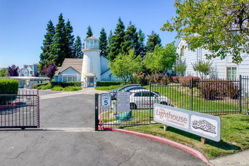 107 Lighthouse Dr, Vallejo, CA, 94590-4029 | Card Image