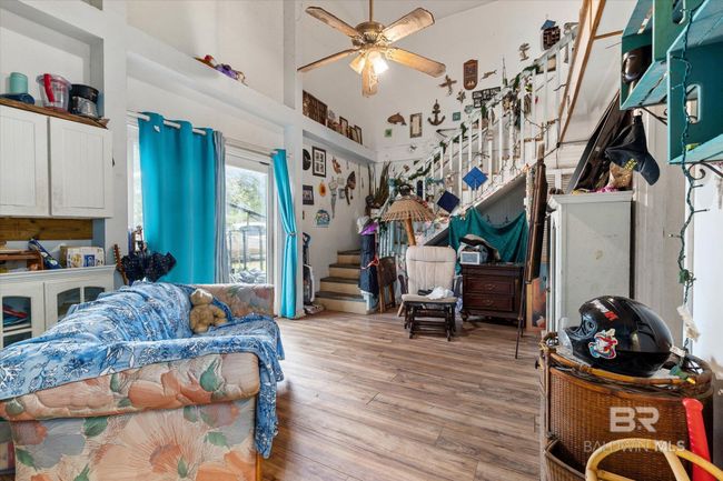 Living Room | Image 16