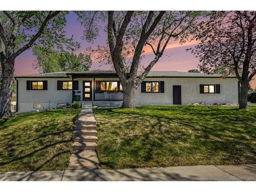 888 S Swadley St, Lakewood, CO, 80228-3346 | Card Image