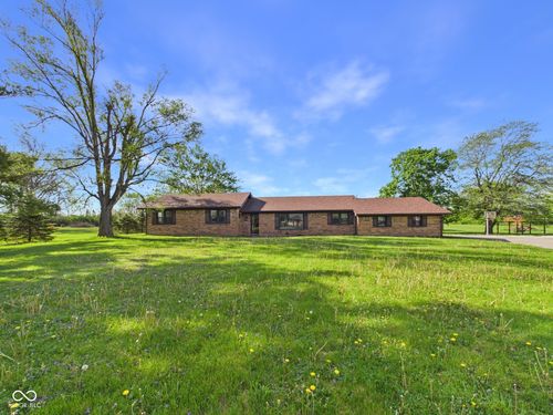 2951 Cross St, Anderson, IN, 46012-9599 | Card Image