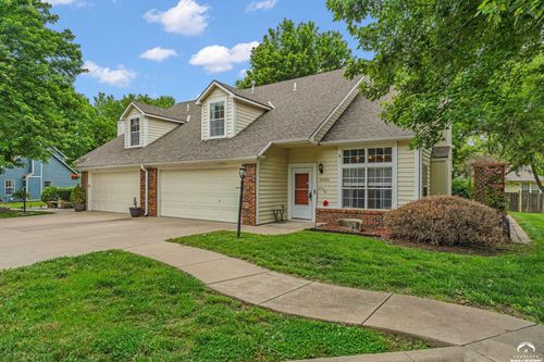 2201 Vail Way, Lawrence, KS, 66047-2343 | Card Image
