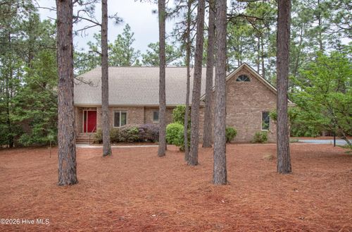 2 Interlachon Ln, Pinehurst, NC, 28374-6874 | Card Image