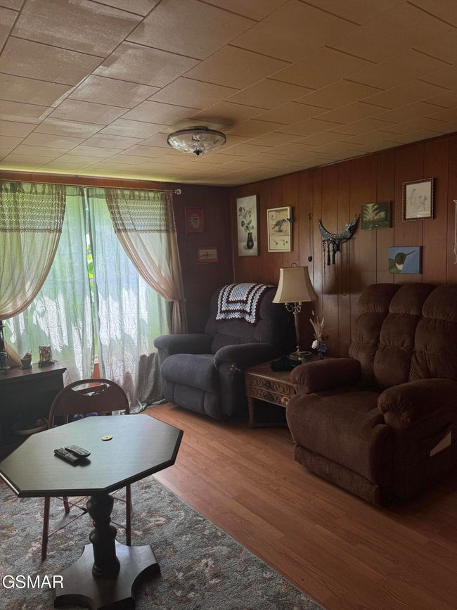 3528 Sugar Camp Cir, House other with 3 bedrooms, 1 bathrooms and null parking in Sevierville TN | Image 7