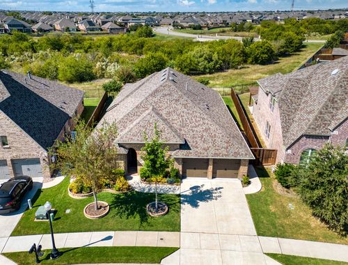 9621 Pickwick Trl, Fort Worth, TX, 76131-1488 | Card Image