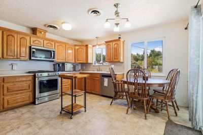 2048 Wilder Drive, House other with 3 bedrooms, 2 bathrooms and null parking in Redding CA | Image 3