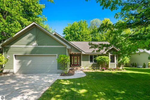 3347 Village Circle Dr, Traverse City, MI, 49686-6342 | Card Image