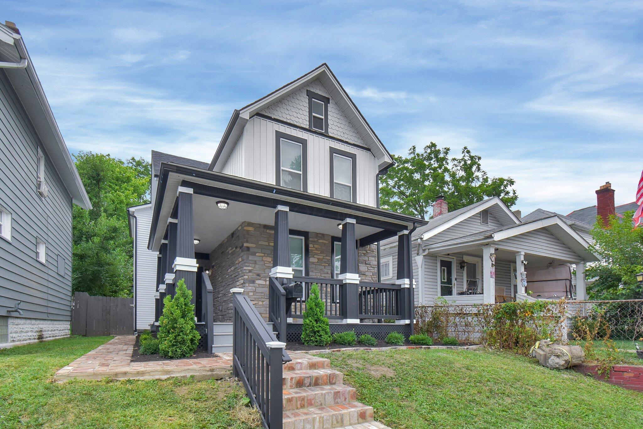 Warren Ave, Columbus, OH 43204