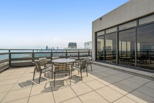 apt-2103-2650 Lakeview Ave, Chicago, IL, 60614-1820 | Card Image