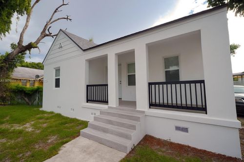 7814 Nw 5th Ct, Miami, FL, 33150-2831 | Card Image