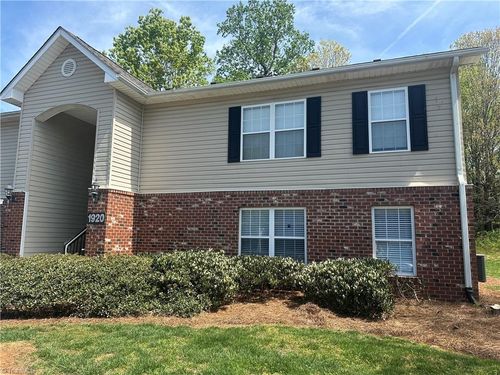 1920 Crest Hollow Dr, Winston-Salem, NC, 27127-7625 | Card Image