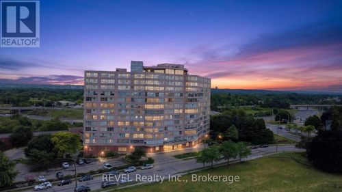 207-7 Gale Cres, St. Catharines, ON, L2R7M8 | Card Image