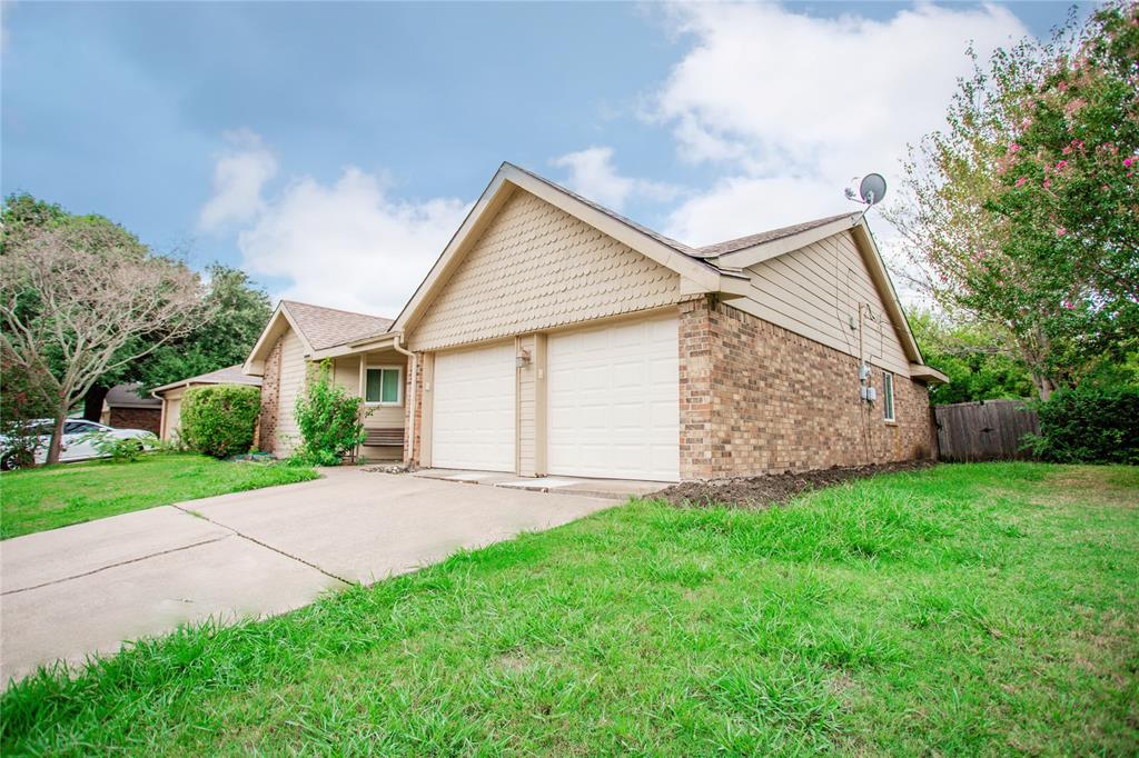 Prairieview Ct, Arlington, TX 76017