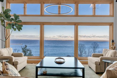 18 Belvidere Rd, Atlantic Highlands, NJ, 07716-1702 | Card Image