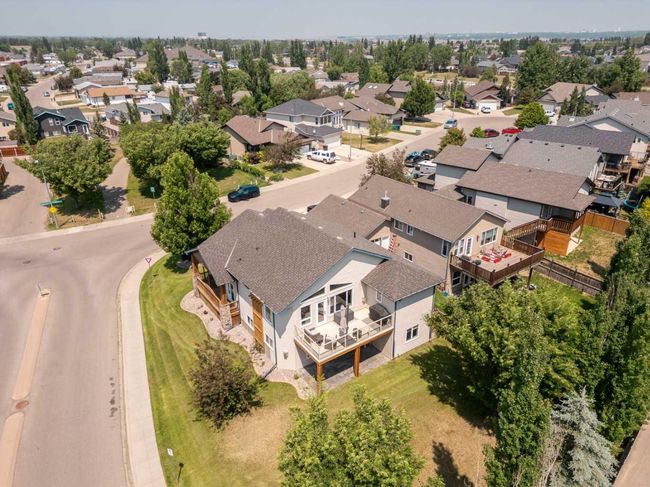 208 Mt Sunburst Place W, House other with 4 bedrooms, 3 bathrooms and 4 parking in Lethbridge AB | Image 48