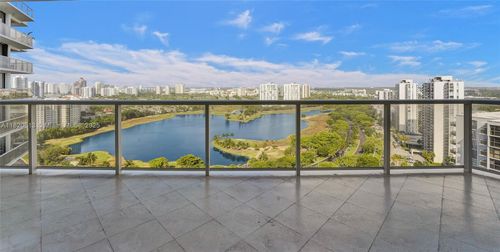 apt-2303-20281 E Country Club Dr, Aventura, FL, 33180-3034 | Card Image