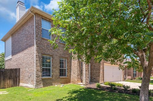 10217 Pear St, Fort Worth, TX, 76244-5856 | Card Image