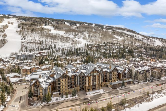 C - 141 E Meadow Dr, Condo with 2 bedrooms, 3 bathrooms and 1 parking in Vail CO | Image 37