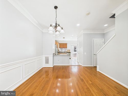 42677 Redeemer Ter, BRAMBLETON, VA, 20148-8070 | Card Image