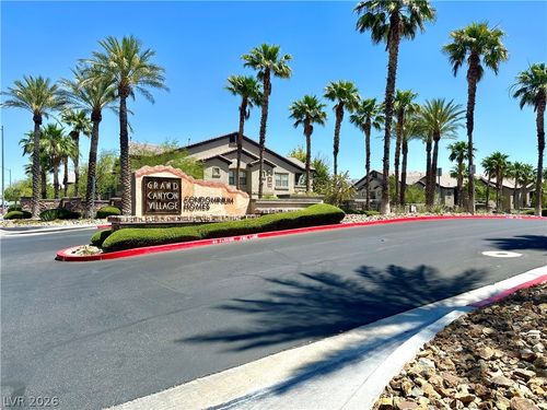 2026-8250 N Grand Canyon Dr, Las Vegas, NV, 89166-3725 | Card Image