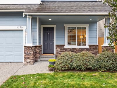 13314 22nd Avenue W, Condo with 4 bedrooms, 2 bathrooms and null parking in Lynnwood WA | Image 2