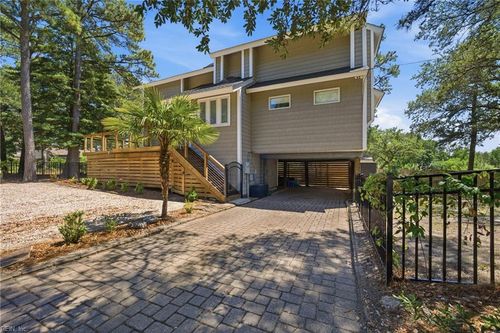 2709 Poinciana Dr, Virginia Beach, VA, 23451-1333 | Card Image