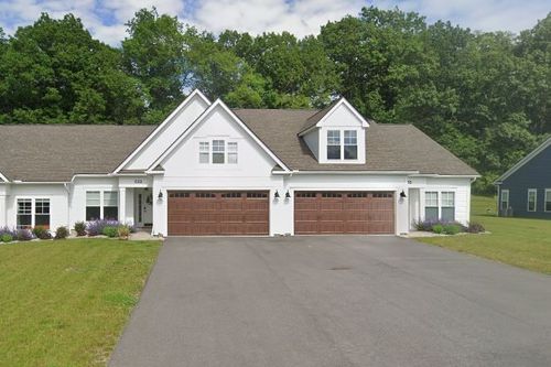 553 Championship Dr, Victor, NY, 14564-8810 | Card Image
