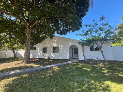 16805 Sw 109th Ct, Miami, FL, 33157-4054 | Card Image