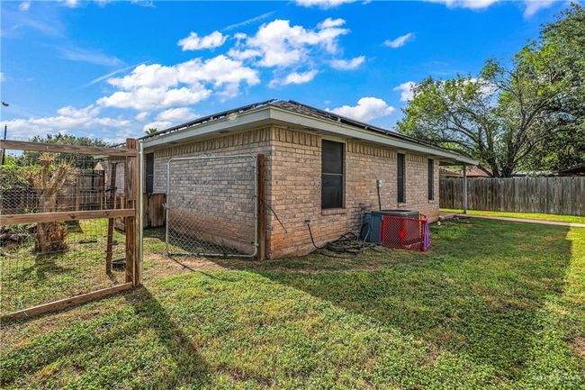 view to b ack of property | Image 18