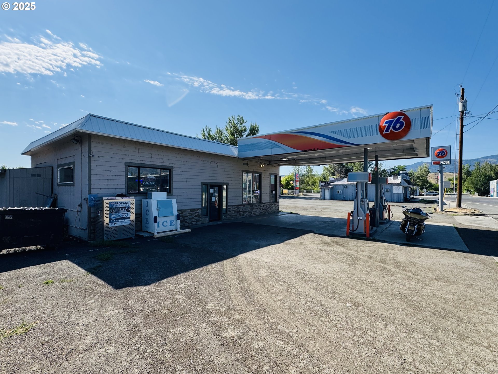 Commercial Sale in MountVernon 5