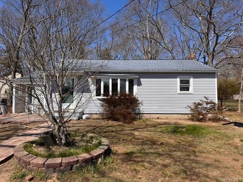 529 Elder Ln, Ronkonkoma, NY, 11779-6020 | Card Image