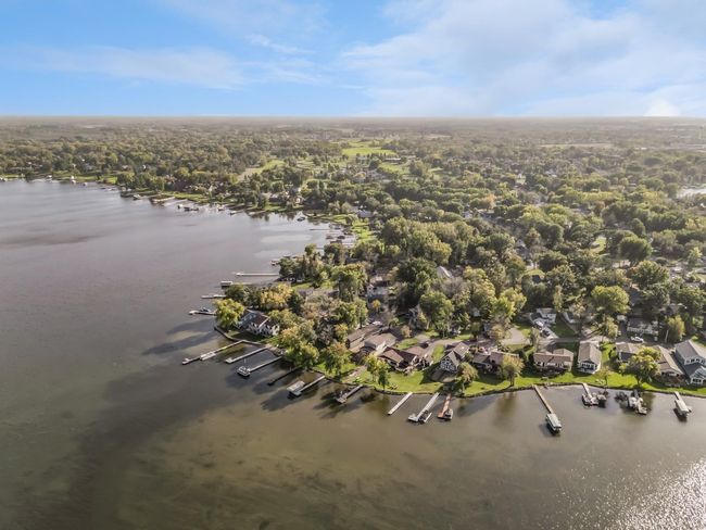 1867 Beach Dr Se, House other with 2 bedrooms, 2 bathrooms and null parking in Forest Lake MN | Image 13