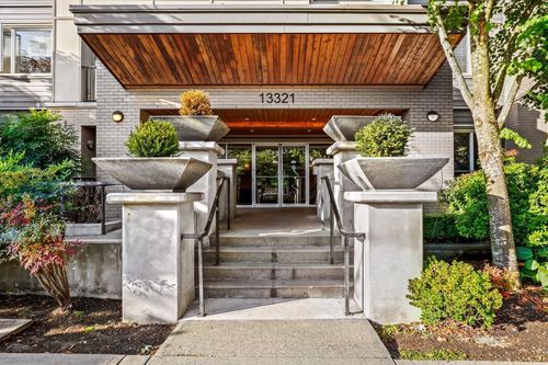 439-13321 102a Ave, Surrey, BC, V3T1P6 | Card Image