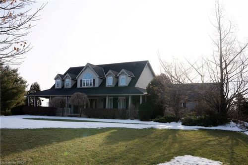 100 Broad Rd, Caledonia, ON, N3W2E9 | Card Image