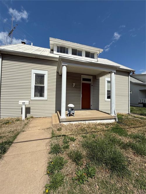 423 W Washington Street, Millstadt, IL, 62260 | Card Image