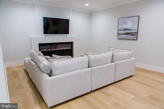 8530 Pepperdine Dr, House other with 5 bedrooms, 6 bathrooms and null parking in VIENNA VA | Image 48