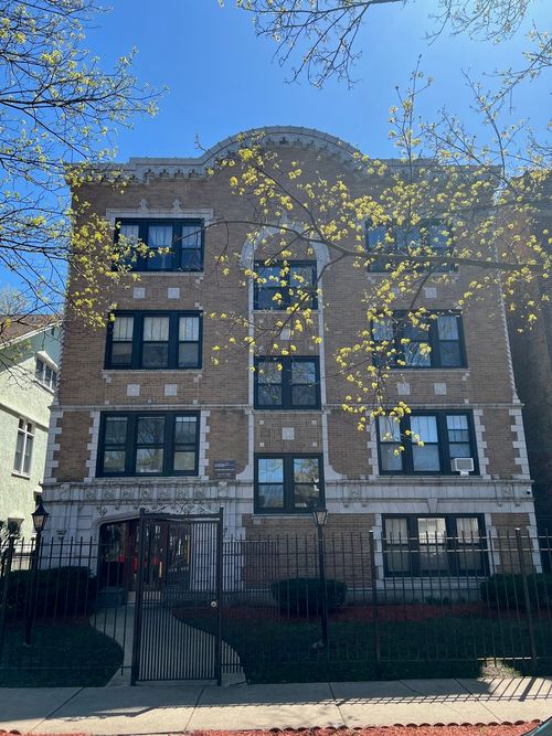 apt-b6-1525 W Estes Ave, Chicago, IL, 60626-2687 | Card Image