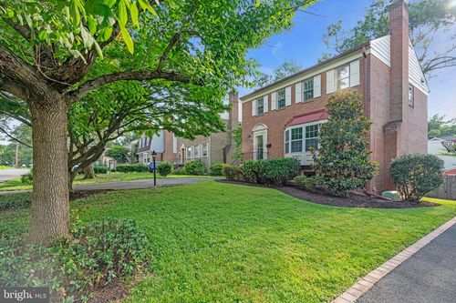 1218 Kensington Rd, MCLEAN, VA, 22101-2920 | Card Image