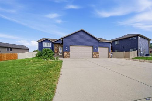 10175 Laramie Ln, Summerset, SD, 57718-4701 | Card Image